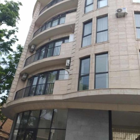 Apartment - "Exclusive" Тбилиси Екстериор снимка