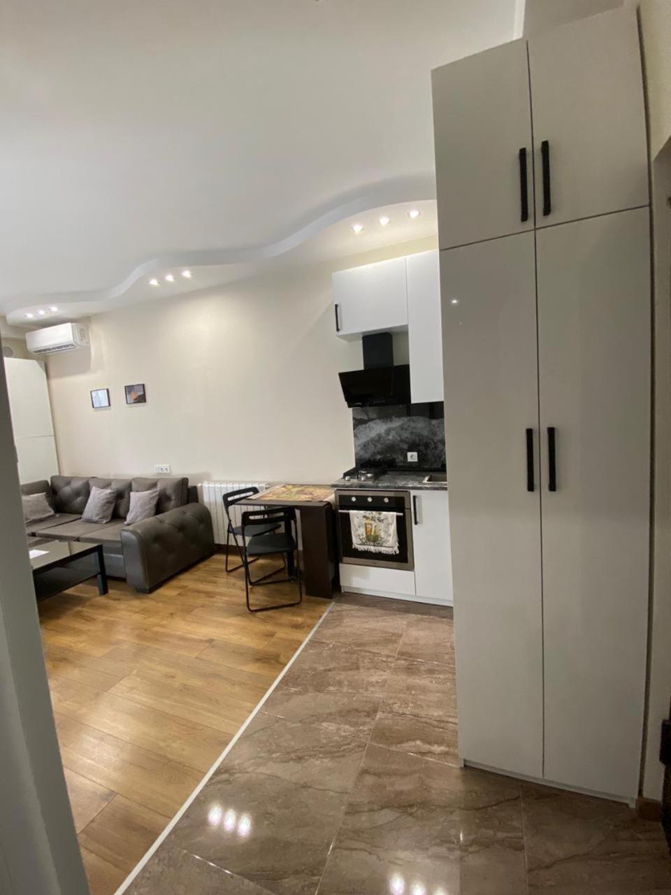Apartment - "Exclusive" Тбилиси Екстериор снимка
