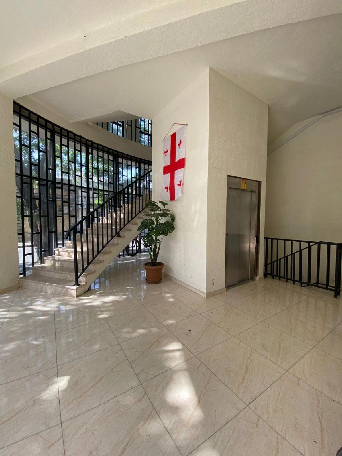 Apartment - "Exclusive" Тбилиси Екстериор снимка